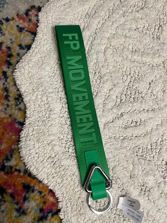 Free People Accessories - Free People There It Is Keychain Key Ring in Kelly Green Keyring